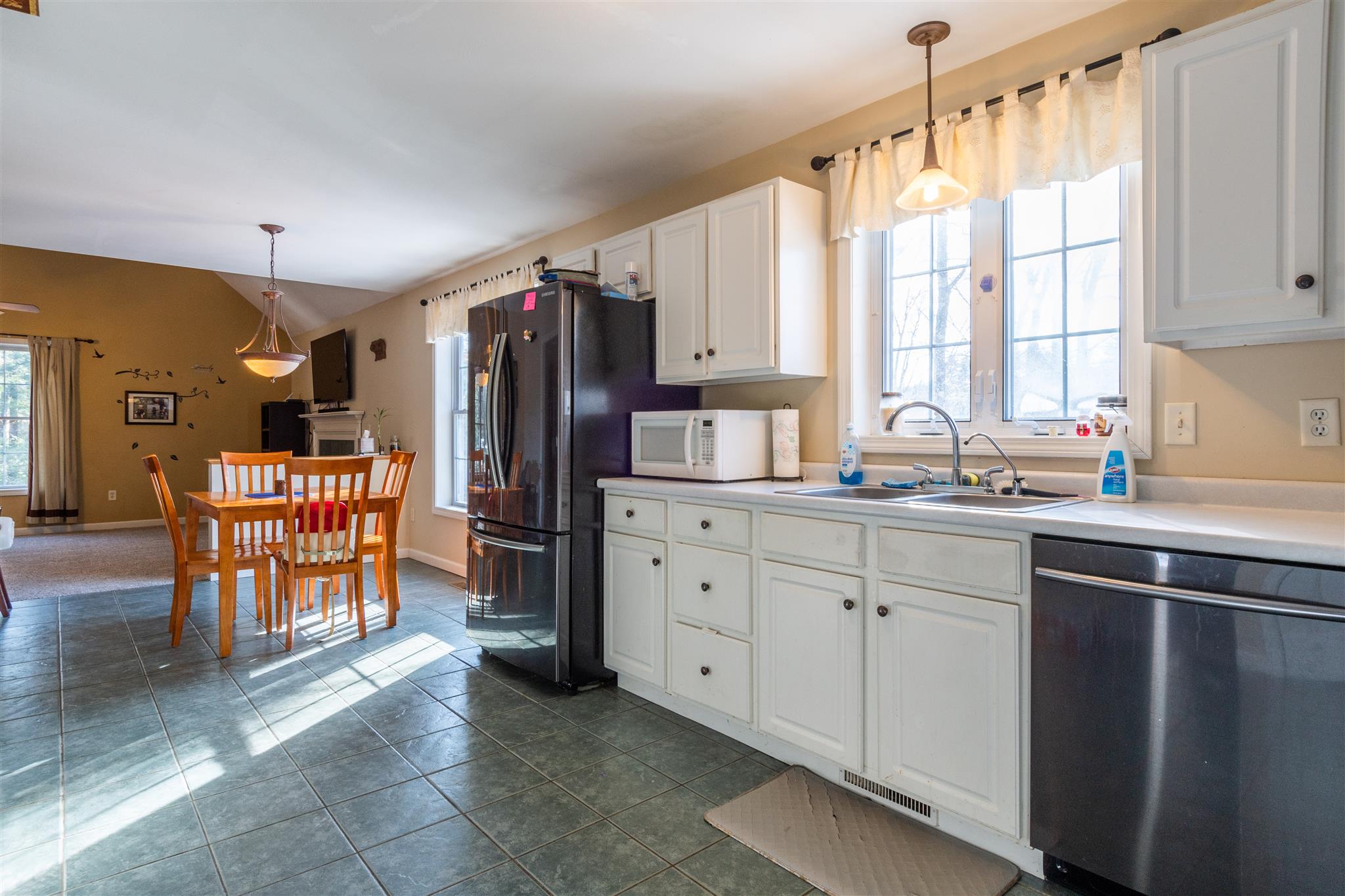 203 Christie Road New Boston, NH 03070 - Photo 7 of 27
