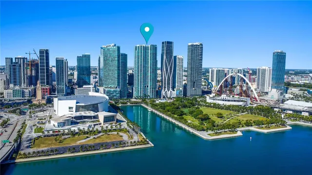 $1,268,000 | 900 Biscayne Boulevard, Unit 2602, Miami, FL 33132