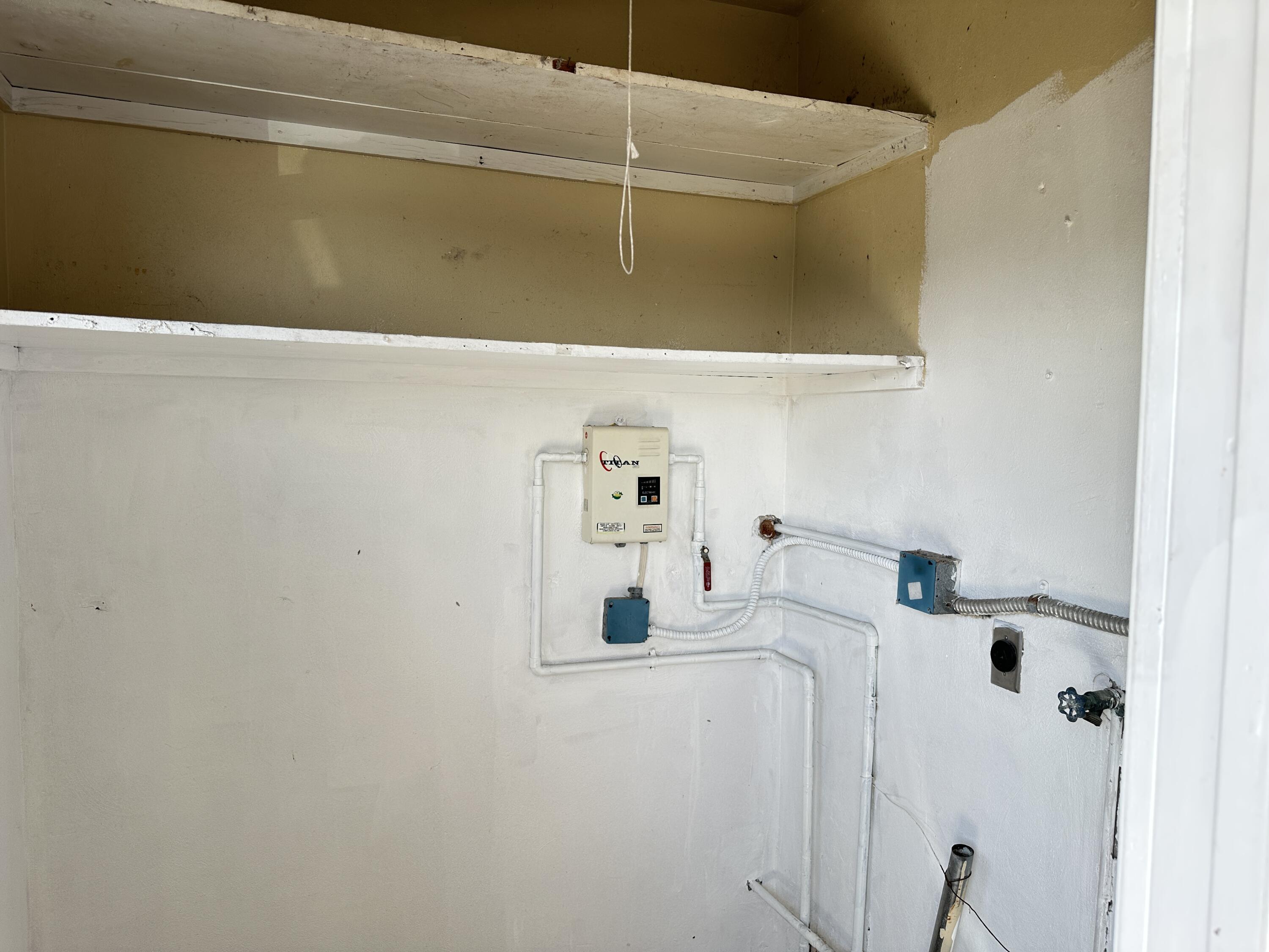 527 Puritan Road, Unit 2 West Palm Beach, FL 33405 - Photo 8 of 13 IMG_9937