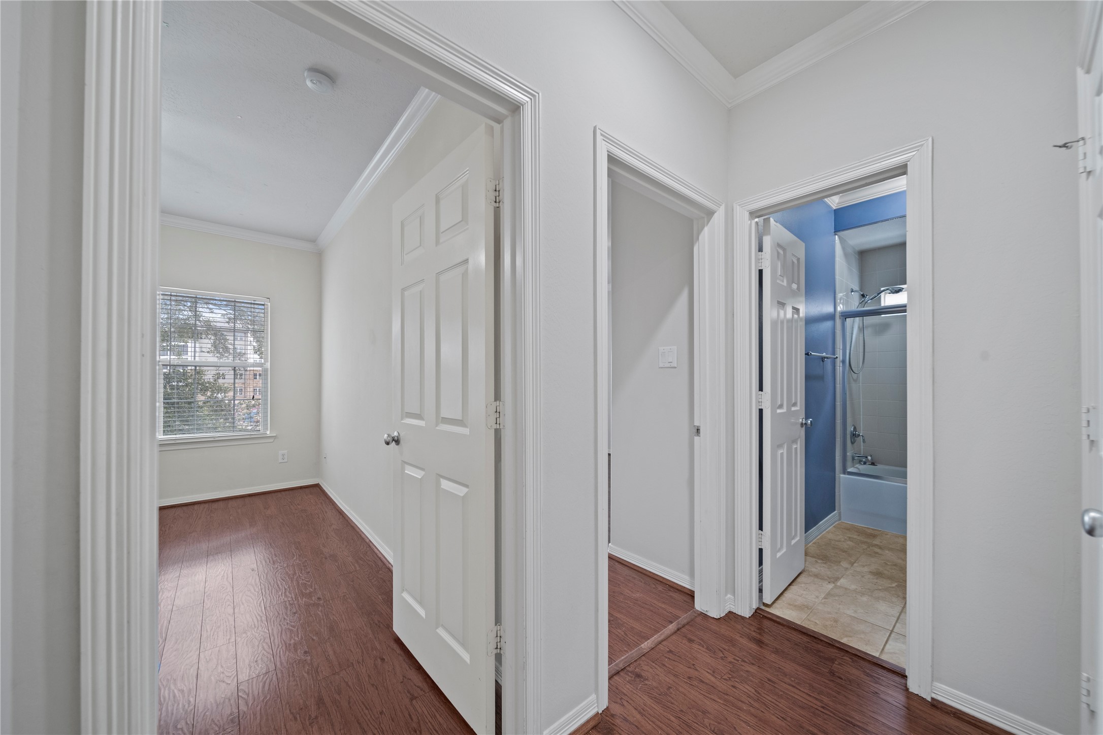 14443 Basalt Lane Houston, TX 77077 - Photo 21 of 39 a view of entryway with wooden floor