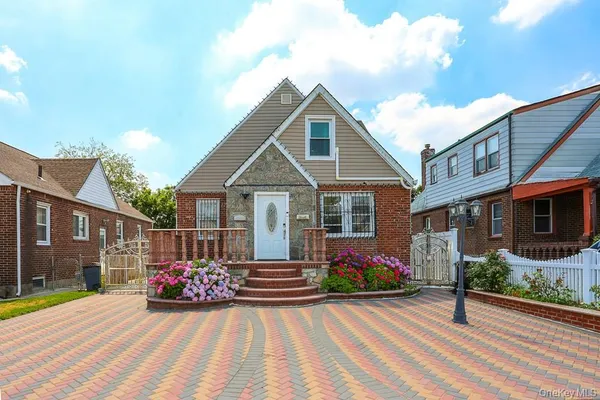 $950,000 | 183-48 Camden Avenue | Hollis
