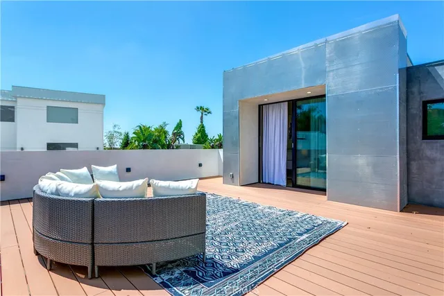 $25,000 | 9653 Highridge Drive, Beverly Hills, CA 90210