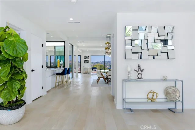 $25,000 | 9653 Highridge Drive, Beverly Hills, CA 90210