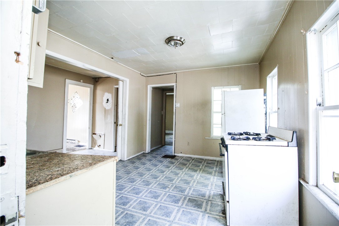 163 Spencer Street Rochester, NY 14608 - Photo 14 of 19