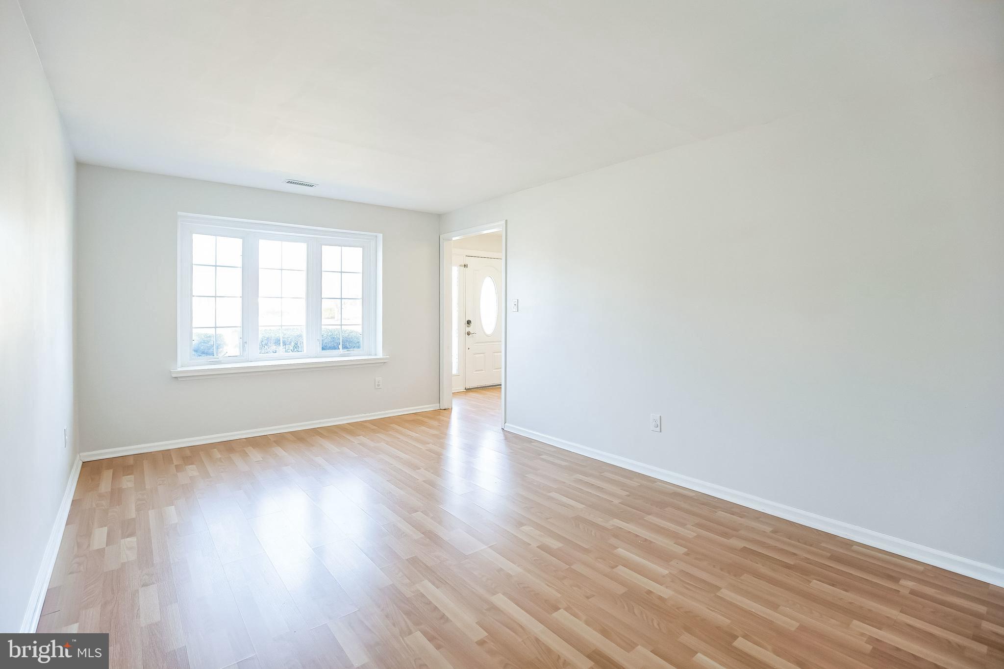 14 Cameron Circle Laurel Springs, NJ 08021 - Photo 8 of 35 Gallery Image 8