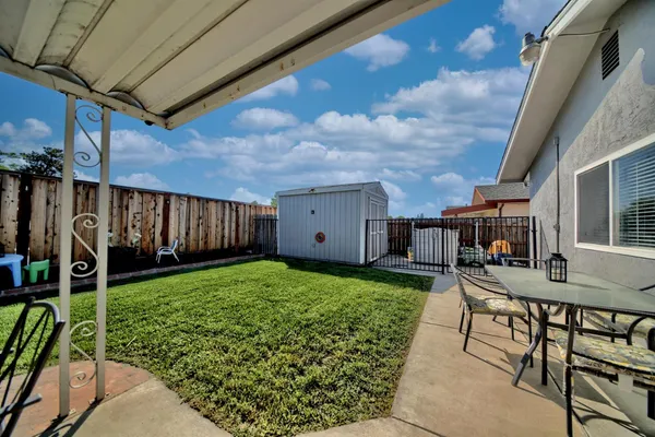 $639,000 | 403 Curtwood Court, Manteca, CA 95336