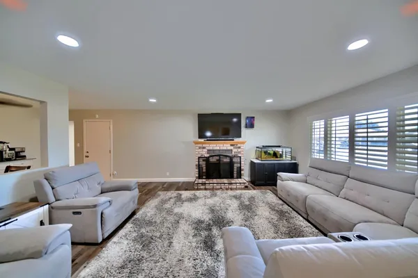 $639,000 | 403 Curtwood Court, Manteca, CA 95336