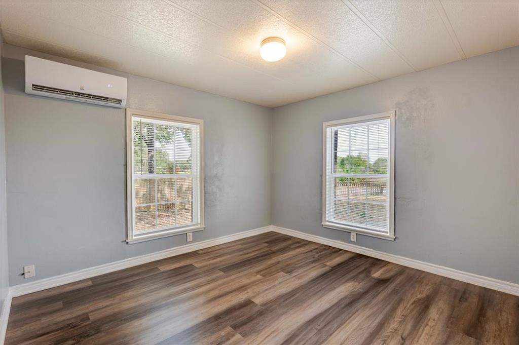 209 Wicker Hill Road Burleson, TX 76028 - Photo 7 of 21 Gallery Image 7