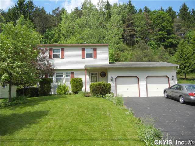 124 Parsons Road Camillus, NY 13031 - Photo 1 of 1 Exterior Front