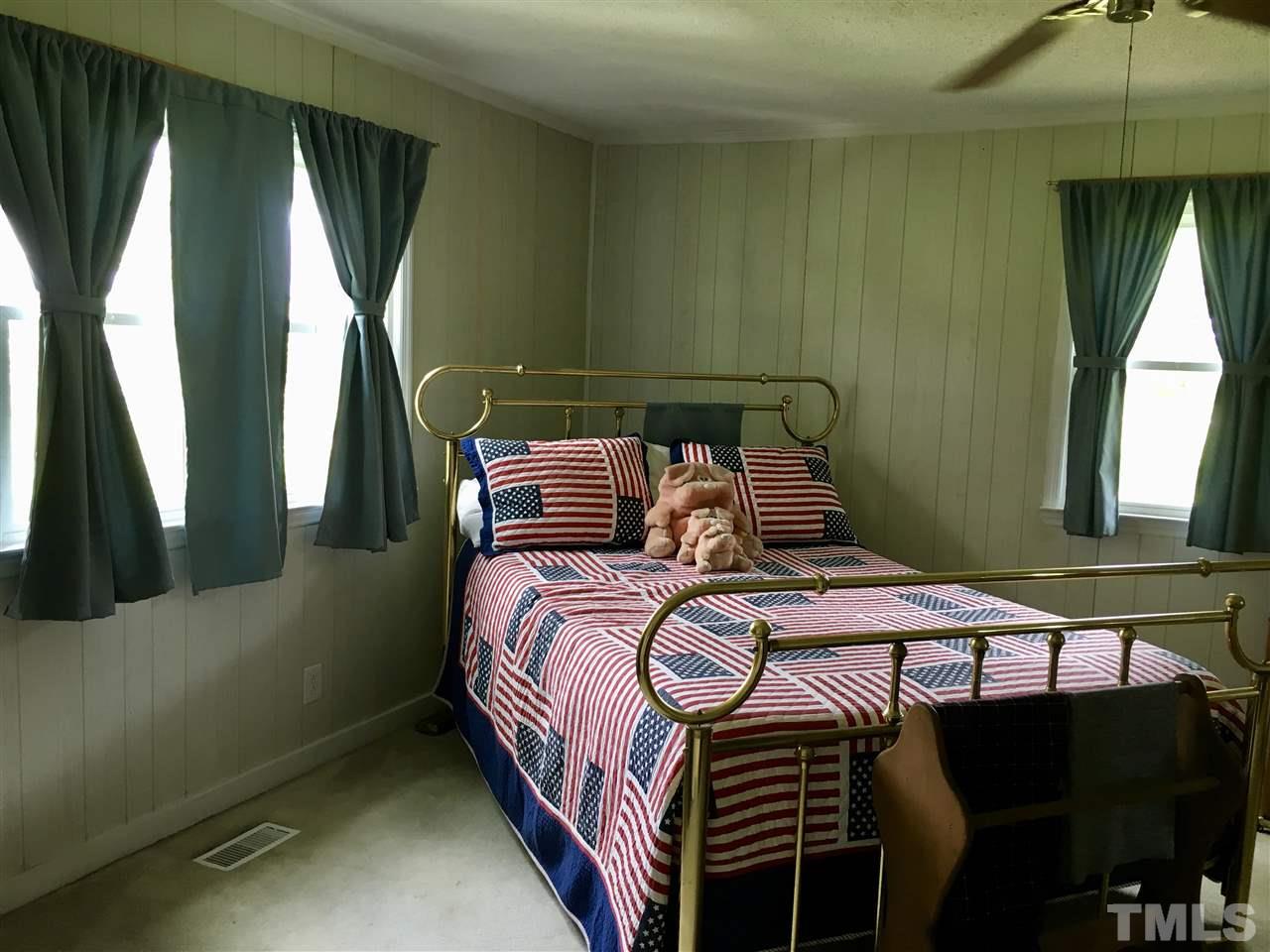 2122 Barbour Road Smithfield, NC 27577 - Photo 14 of 25 Gallery Image 14