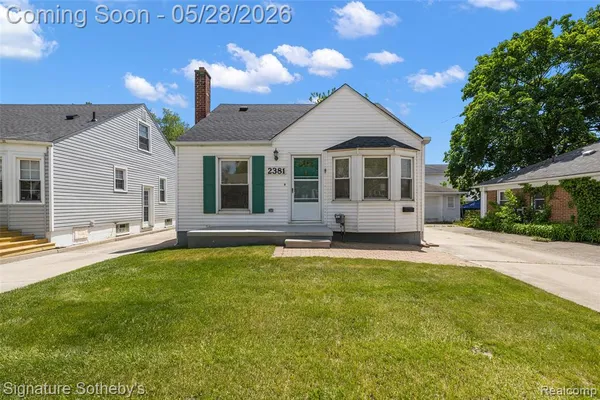 $259,900 | 2381 Princeton Road, Berkley, MI 48072