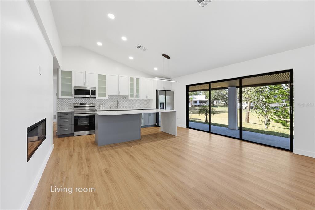 1325 Riverside Drive Tarpon Springs, FL 34689 - Photo 11 of 37