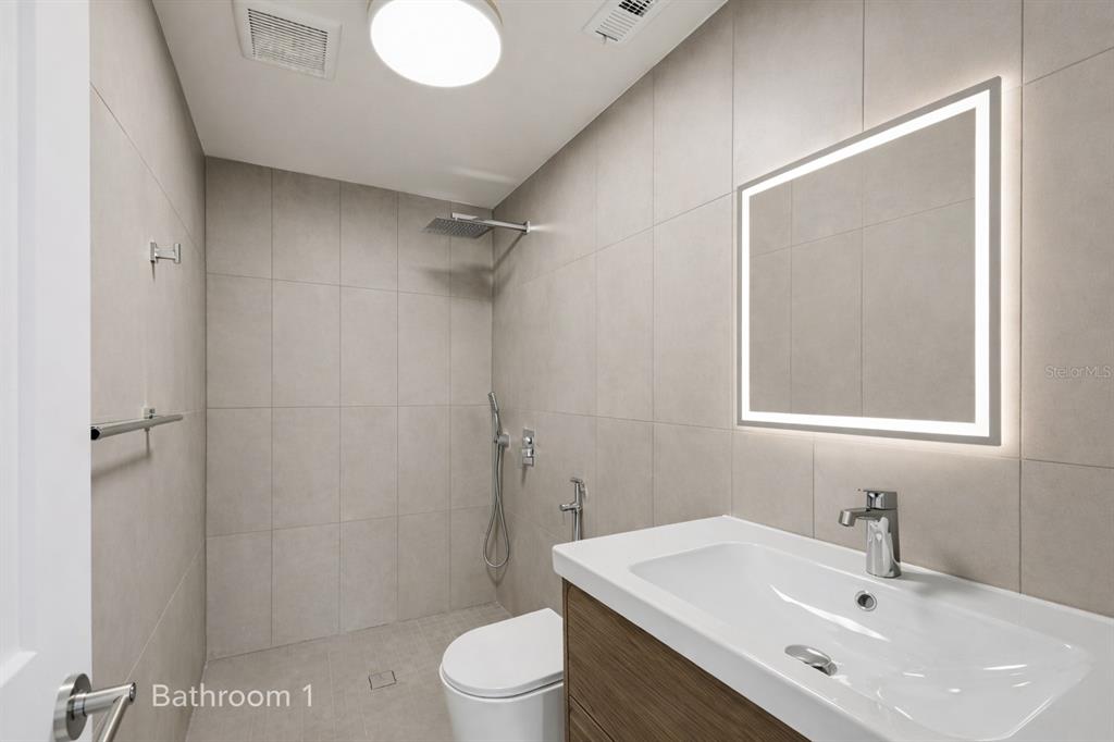 1325 Riverside Drive Tarpon Springs, FL 34689 - Photo 17 of 37