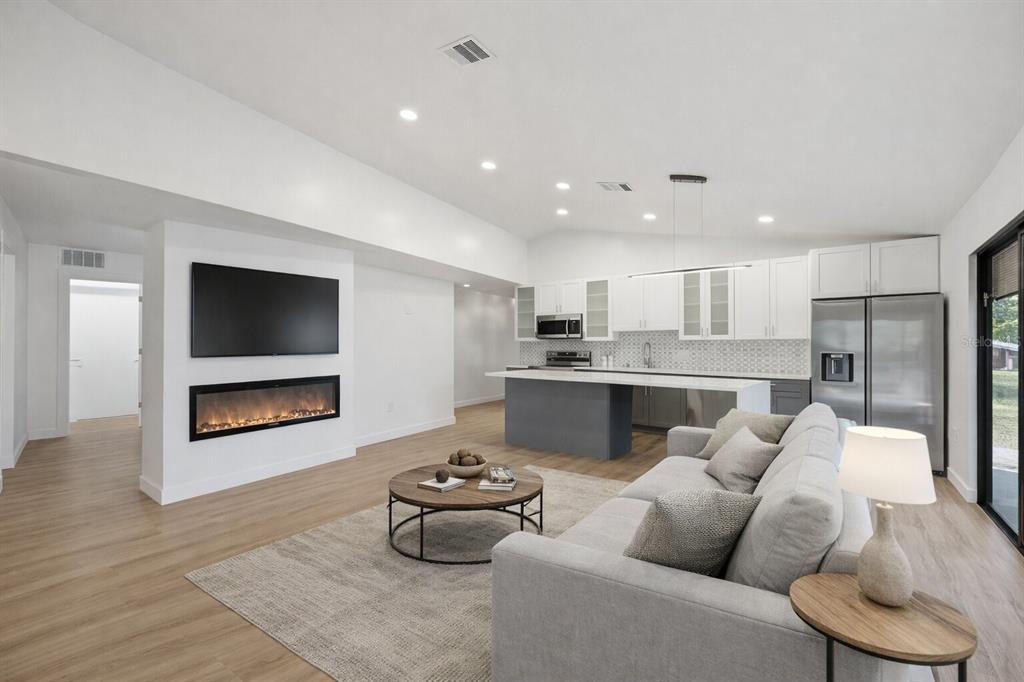 1325 Riverside Drive Tarpon Springs, FL 34689 - Photo 10 of 37