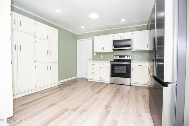 $270,000 | 405 Thomas Drive, Jacksonville, NC 28546