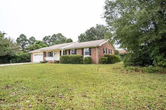 $270,000 | 405 Thomas Drive, Jacksonville, NC 28546