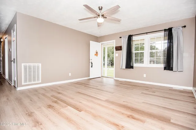 $270,000 | 405 Thomas Drive, Jacksonville, NC 28546