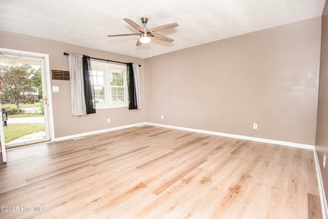 $270,000 | 405 Thomas Drive, Jacksonville, NC 28546