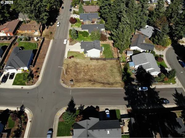 $70,000 | 0 10th Street, Veneta, OR 97487