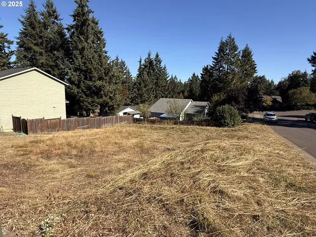 $85,000 | 0 10th Street, Veneta, OR 97487