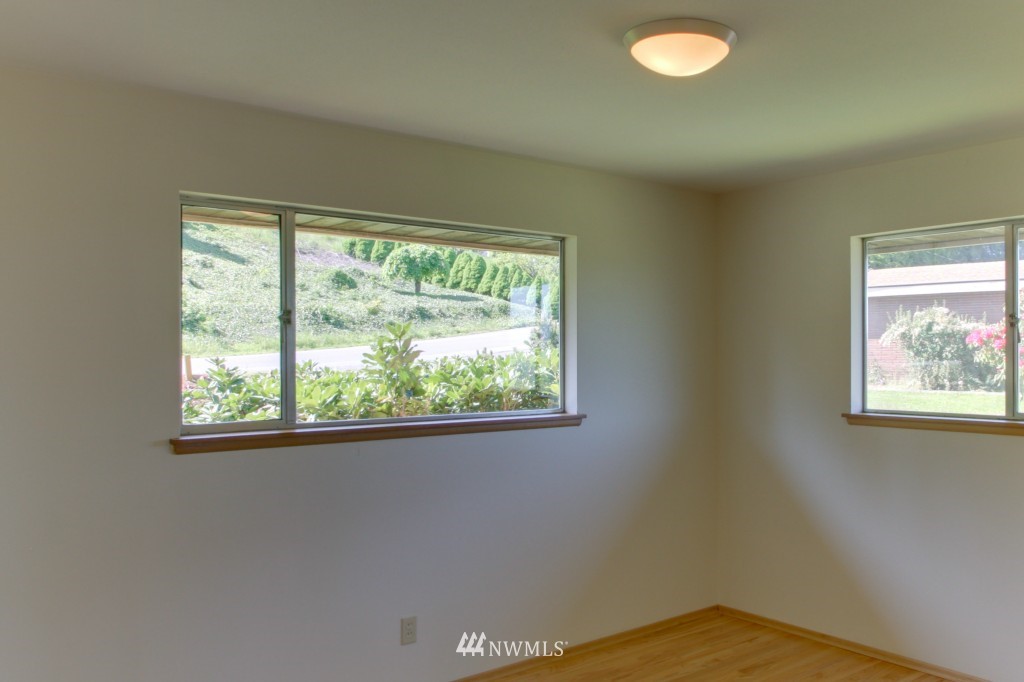 266 Seneca Avenue Northwest Renton, WA 98057 - Photo 14 of 25