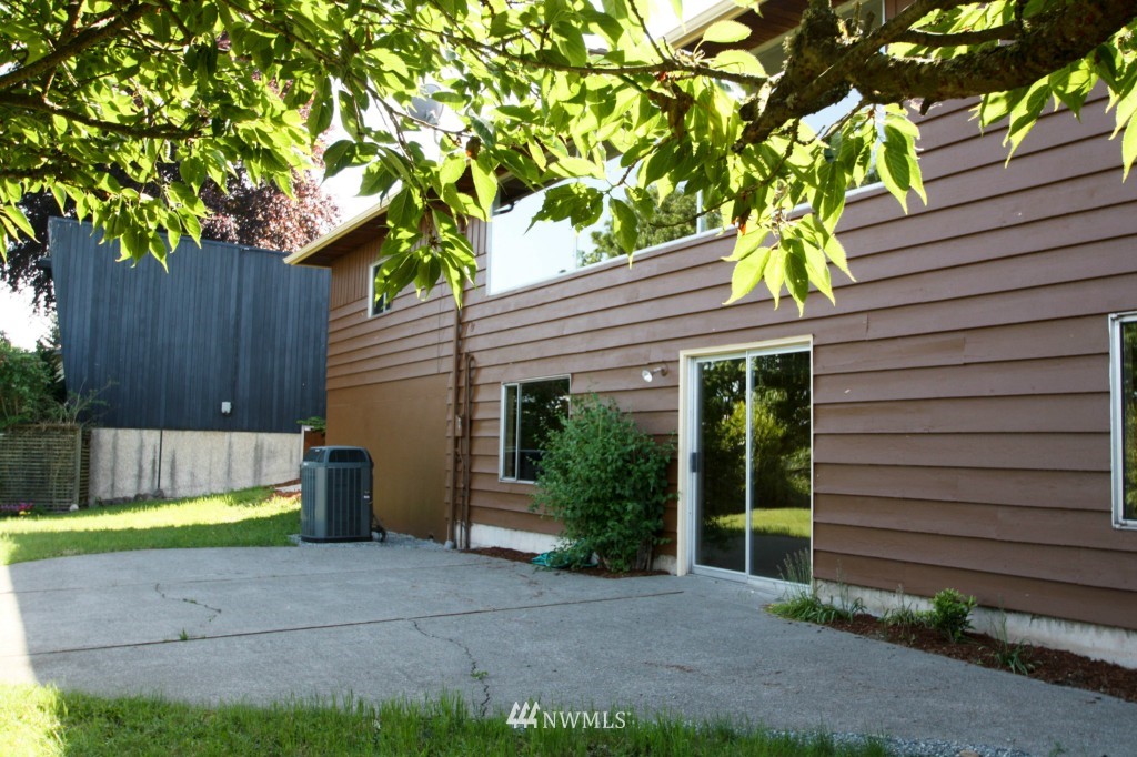 266 Seneca Avenue Northwest Renton, WA 98057 - Photo 23 of 25