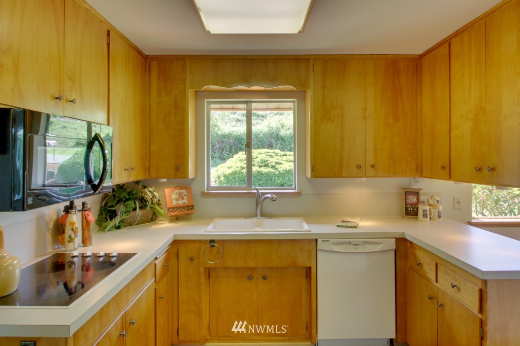 266 Seneca Avenue Northwest Renton, WA 98057 - Photo 10 of 25
