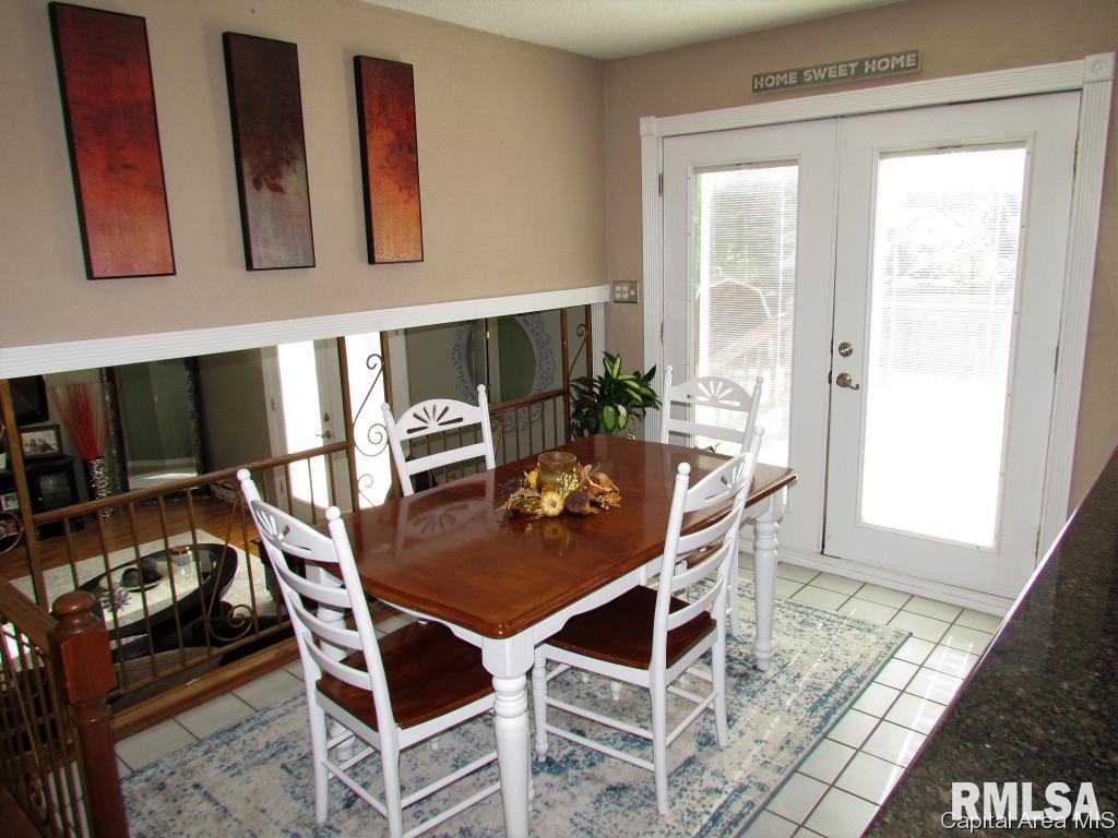 18 Groton Drive Springfield, IL 62702 - Photo 8 of 29