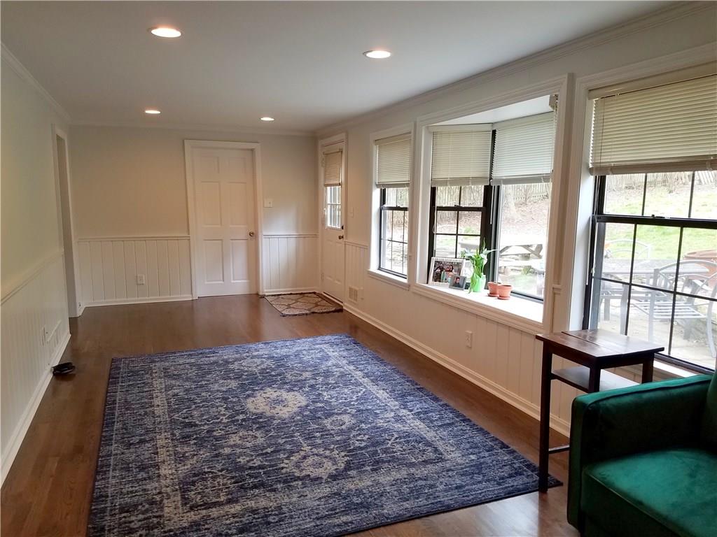 327 Sleepy Hollow Road Pittsburgh, PA 15228 - Photo 11 of 25 Gallery Image 11