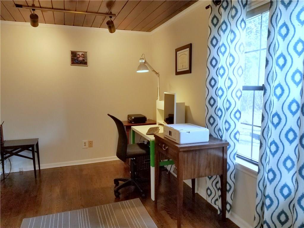 327 Sleepy Hollow Road Pittsburgh, PA 15228 - Photo 12 of 25 Gallery Image 12