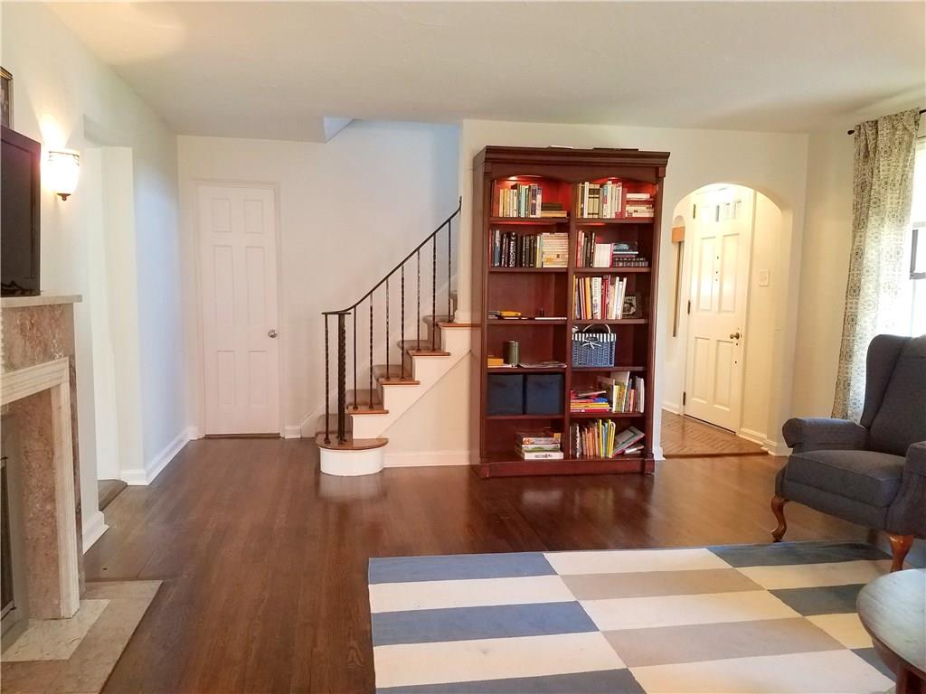 327 Sleepy Hollow Road Pittsburgh, PA 15228 - Photo 5 of 25 Gallery Image 5