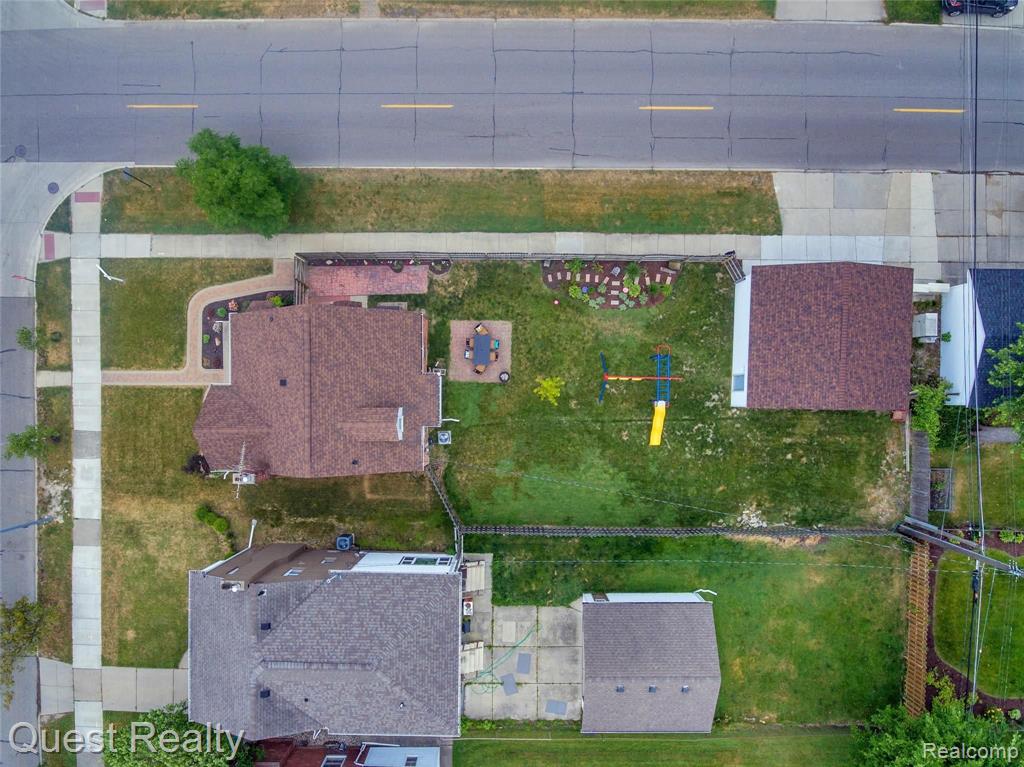 1268 Hampton Road Grosse Pointe Woods, MI 48236 - Photo 40 of 45
