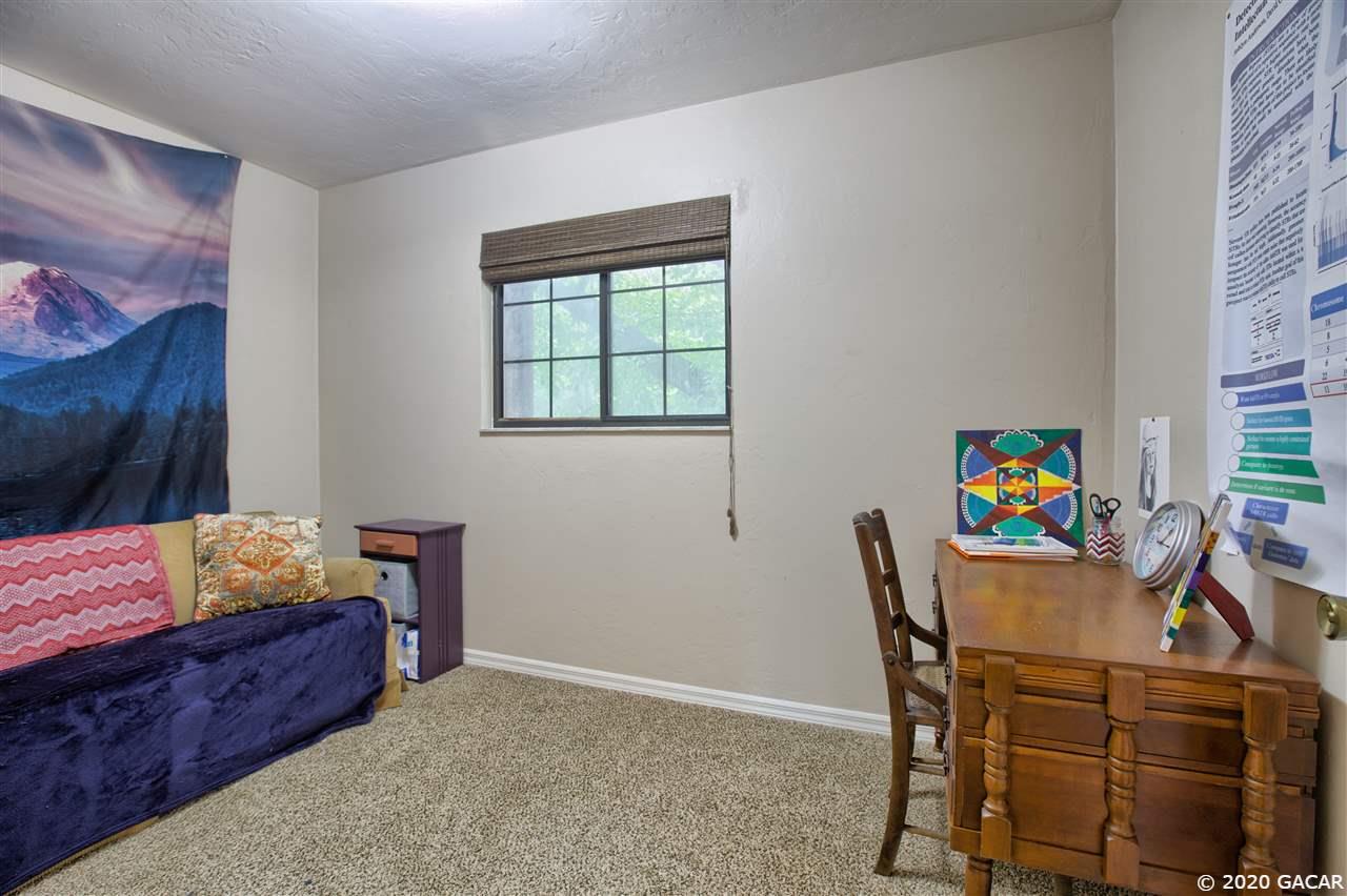 801 Southwest 55th Terrace Gainesville, FL 32607 - Photo 17 of 20