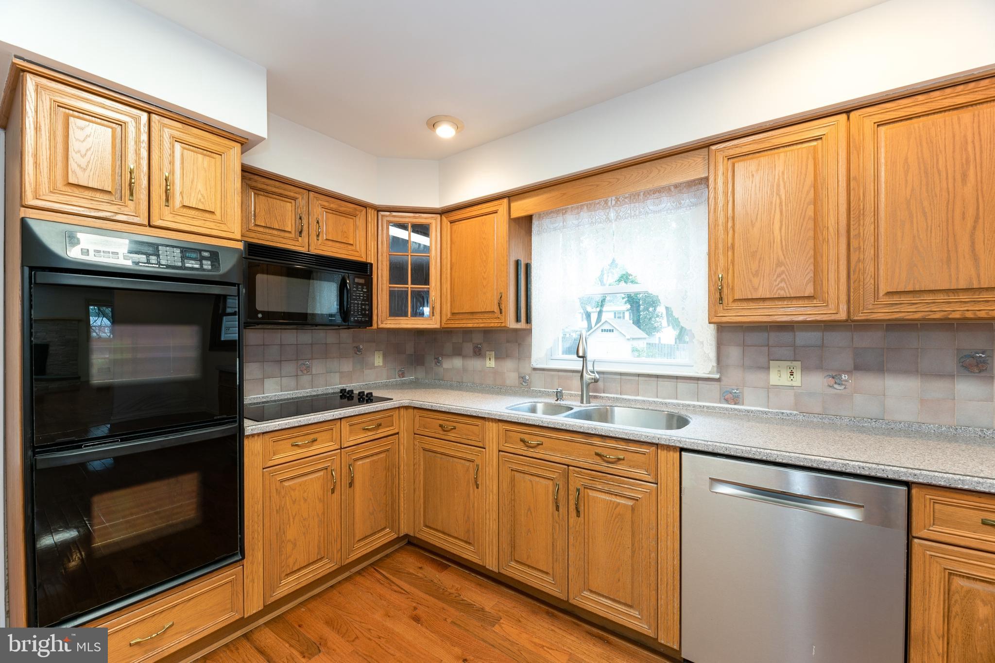 8 Millstone Road Princeton Junction, NJ 08550 - Photo 17 of 37