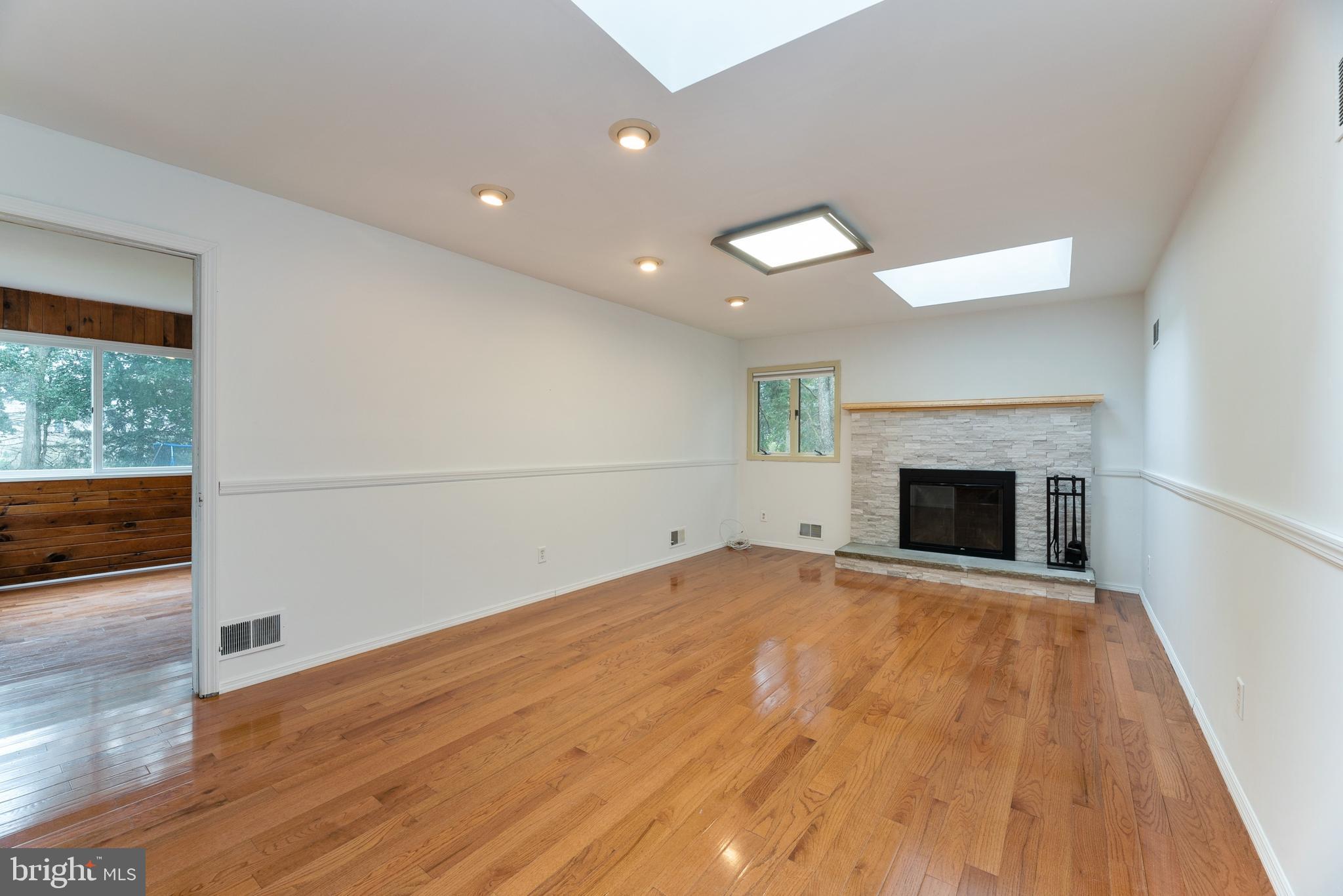 8 Millstone Road Princeton Junction, NJ 08550 - Photo 19 of 37