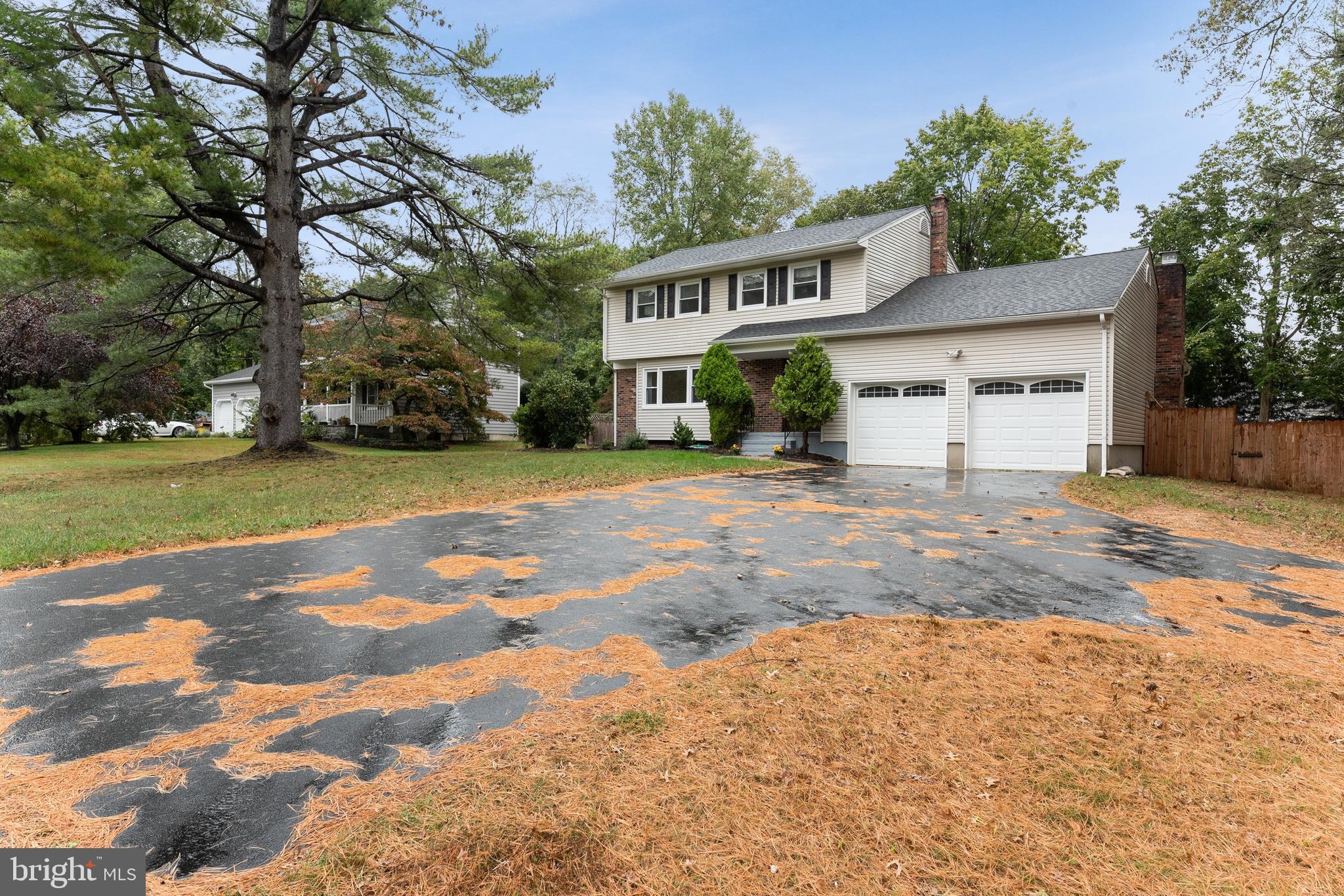 8 Millstone Road Princeton Junction, NJ 08550 - Photo 3 of 37