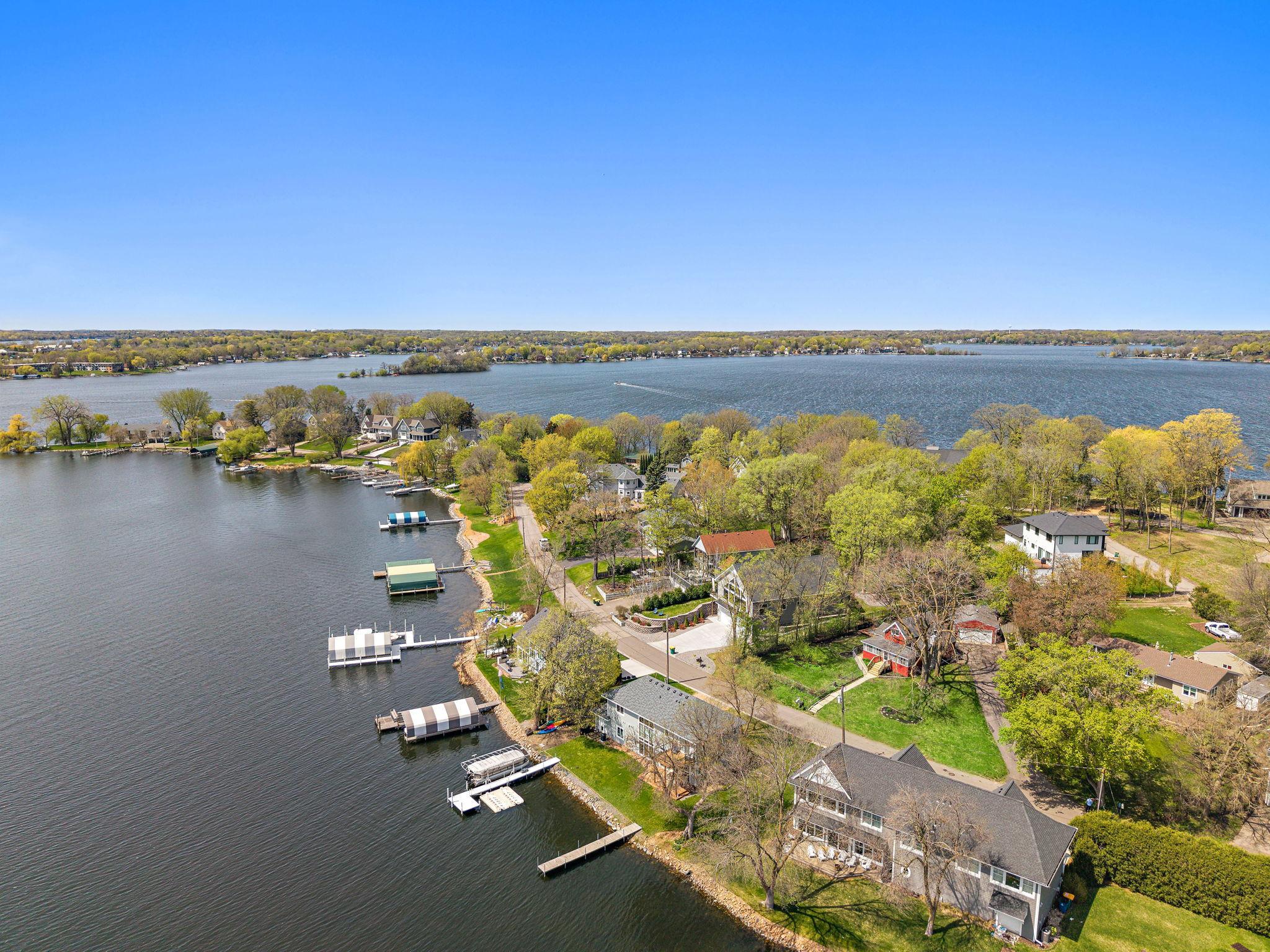 1921 Fagerness Point Road Wayzata, MN 55391 - Photo 4 of 11