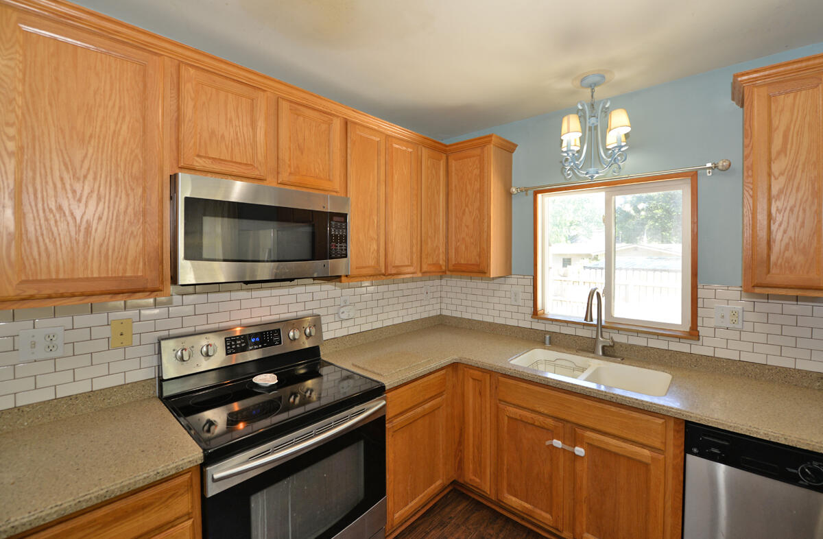 2513 Mason Street Delavan, WI 53115 - Photo 6 of 36 106