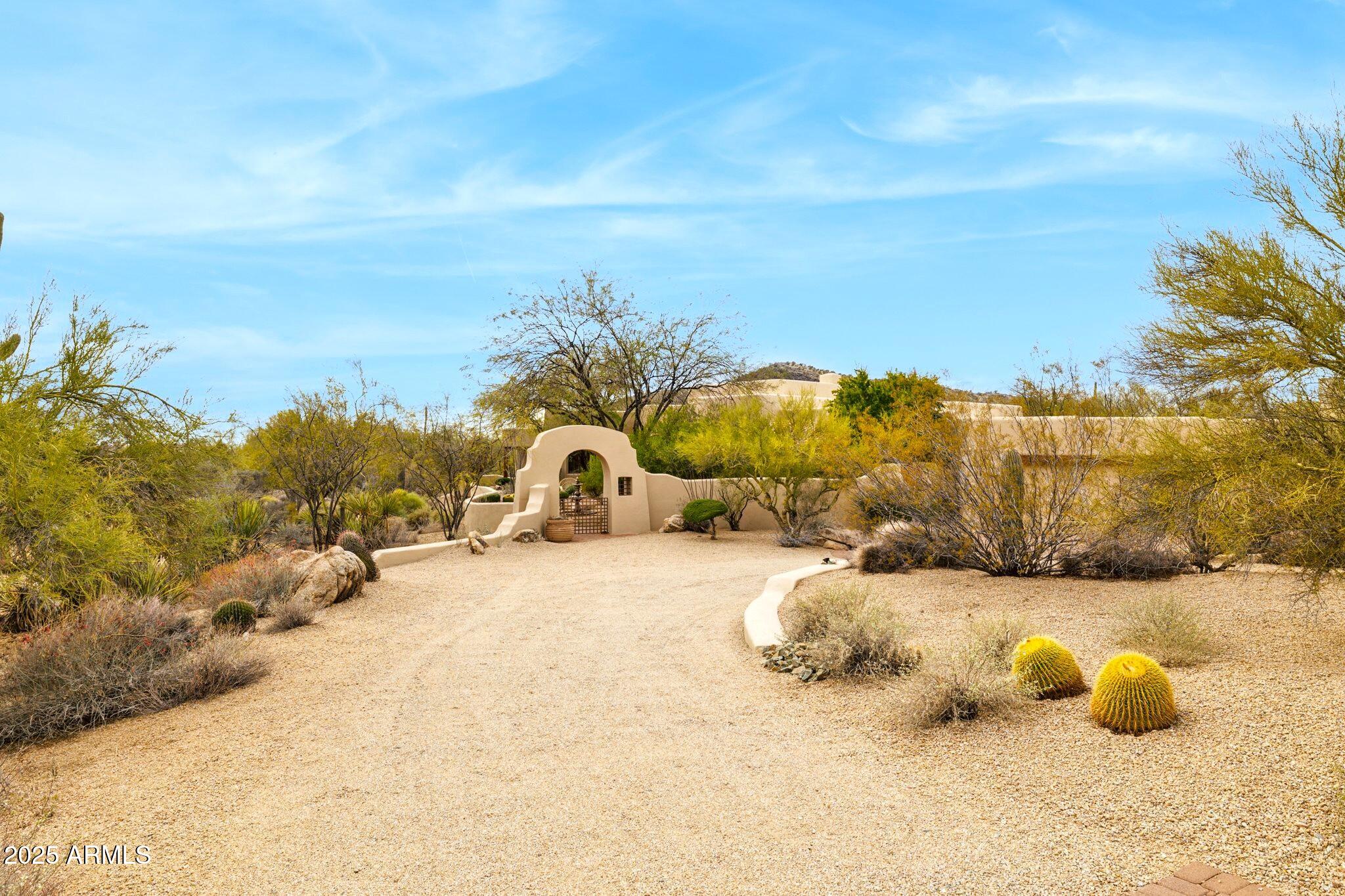 30600 North Pima Road, Unit 38 Scottsdale, AZ 85266 - Photo 8 of 49 a view of a terrace
