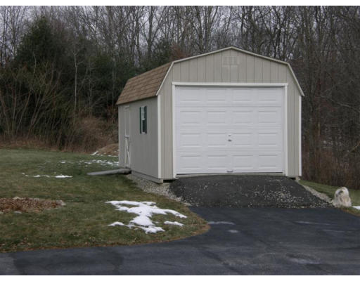 4 Piasta Road Dudley, MA 01571 - Photo 3 of 30