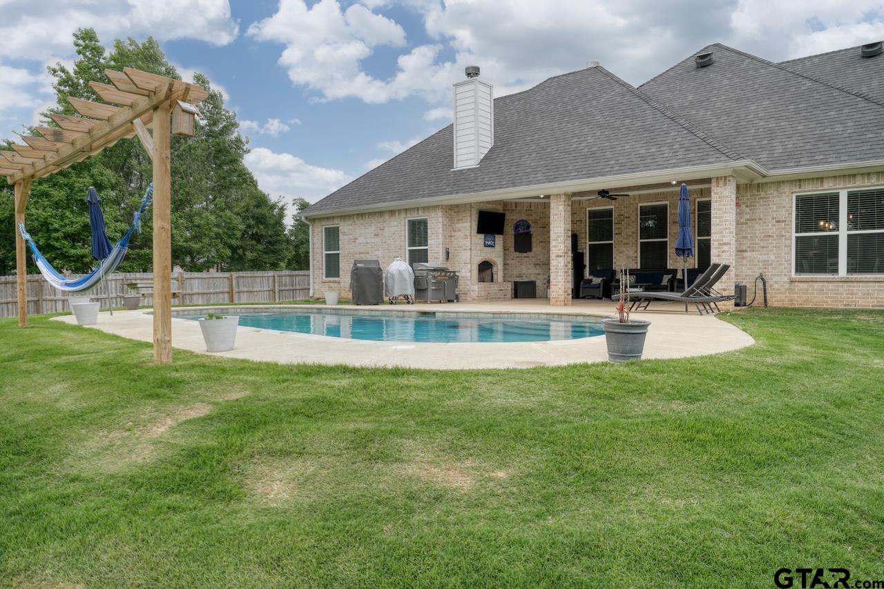 19359 Ridge Point Circle Lindale, TX 75771 - Photo 45 of 47