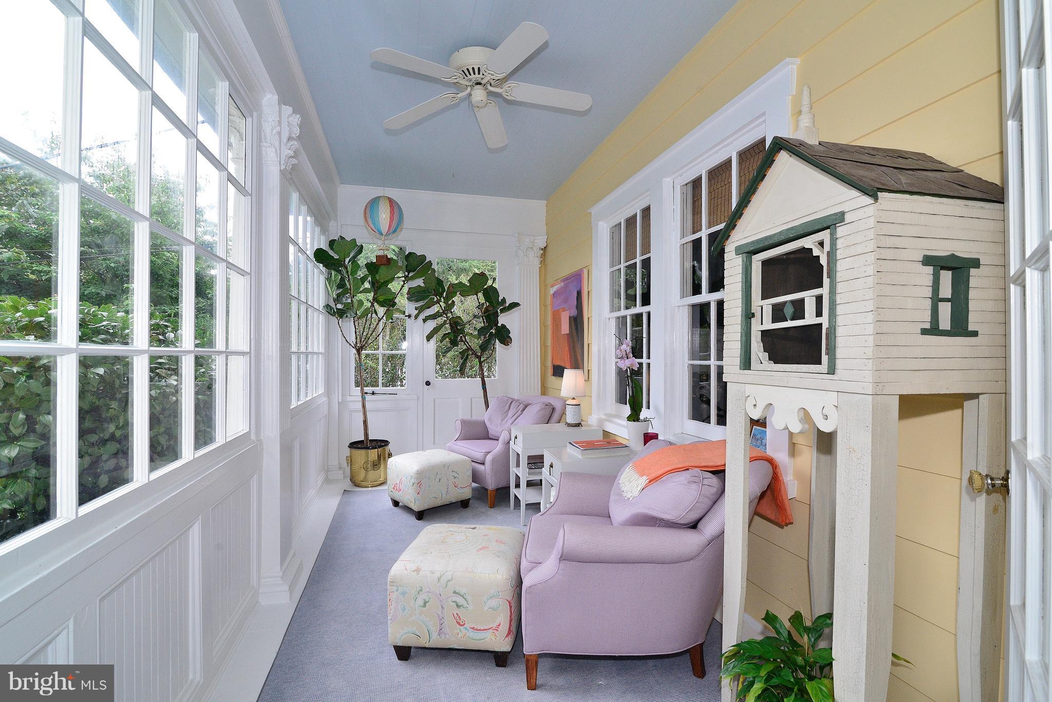 6034 Fort Hunt Road Alexandria, VA 22307 - Photo 14 of 30 Sunroom / Morning Room