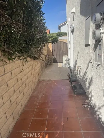 $1,800 | 17298 Woodhill Street, Unit 2, Fontana, CA 92336