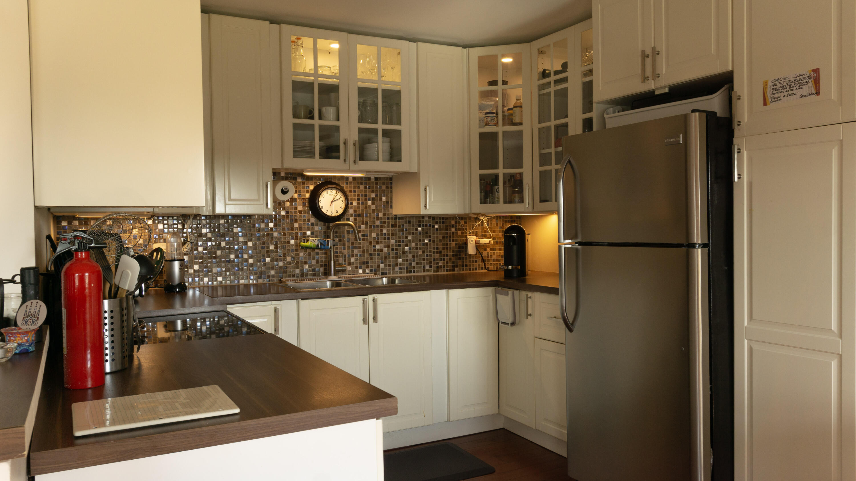 a view of utility room