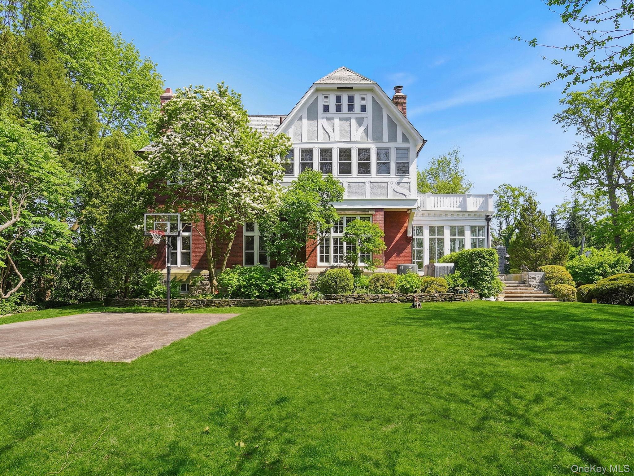 15 Hemlock Road Bronxville, NY 10708 - Photo 27 of 32