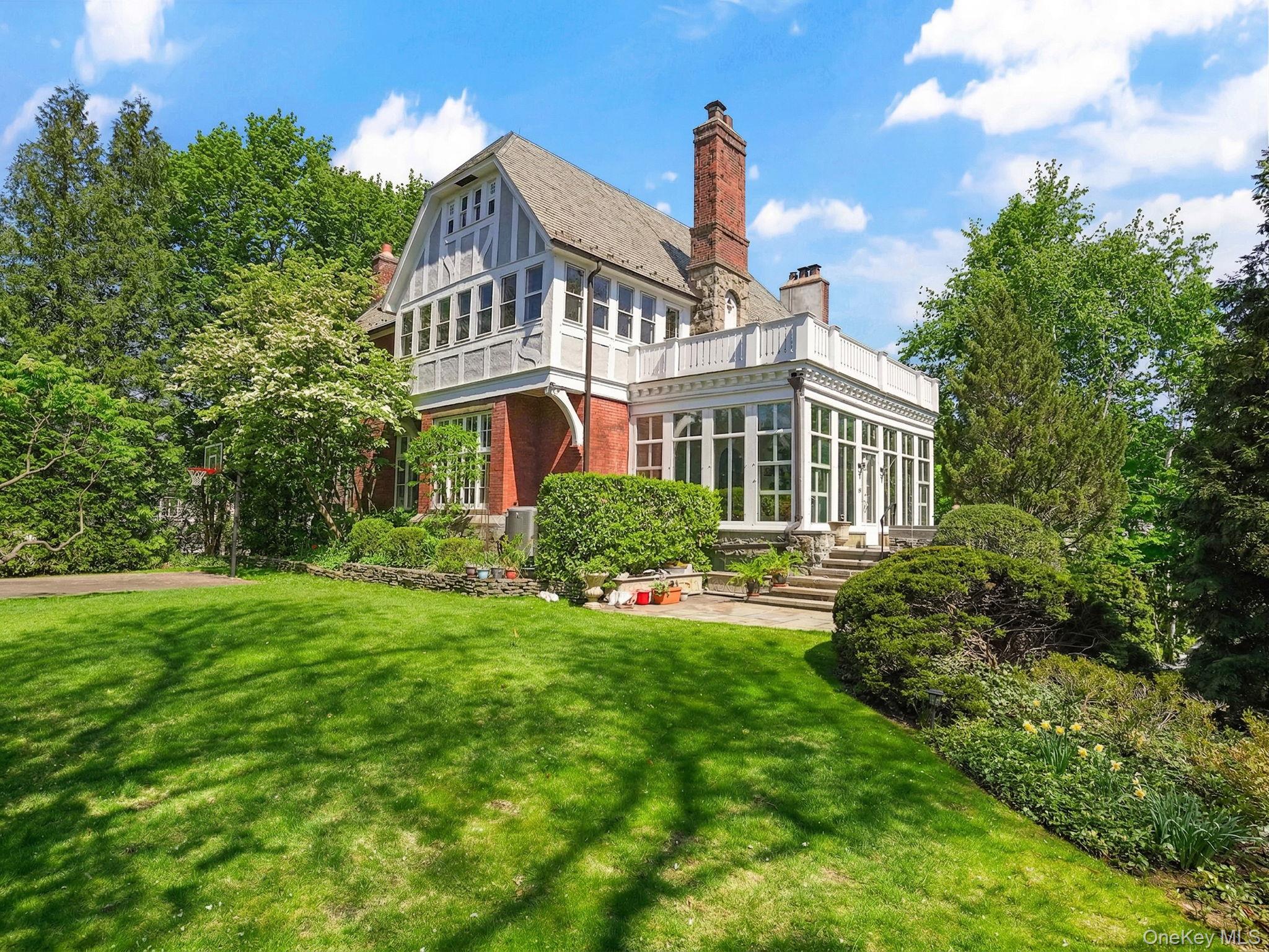 15 Hemlock Road Bronxville, NY 10708 - Photo 29 of 32