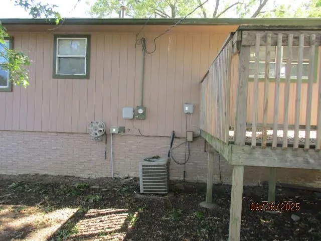 $152,900 | 658 North Mohican Drive, Independence, MO 64056