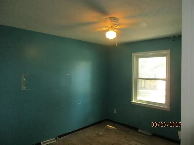 $152,900 | 658 North Mohican Drive, Independence, MO 64056