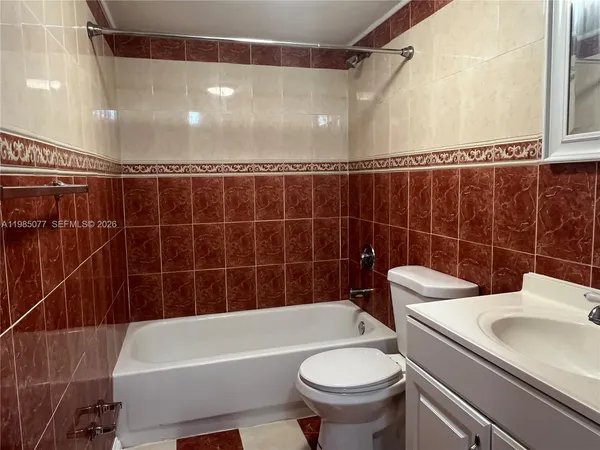 $2,200 | 6091 West 22nd Court, Unit 101, Hialeah, FL 33016