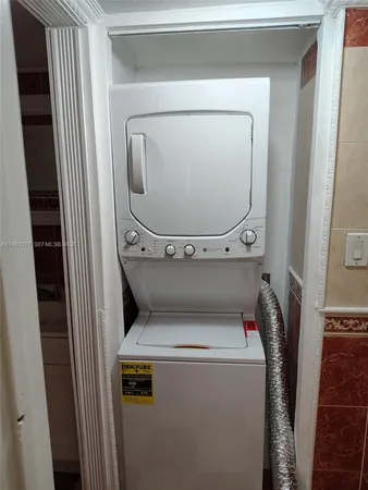 $2,200 | 6091 West 22nd Court, Unit 101, Hialeah, FL 33016
